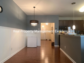 Beautiful 3 Bedroom Townhome in Raleigh near beautiful park! Apply Now!