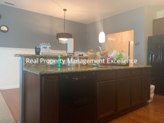 Beautiful 3 Bedroom Townhome in Raleigh near beautiful park! Apply Now!