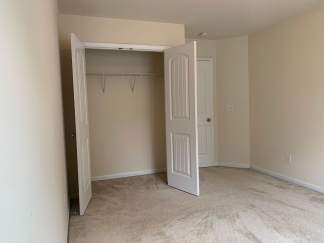 Beautiful 3 Bedroom Townhome in Raleigh near beautiful park! Apply Now!
