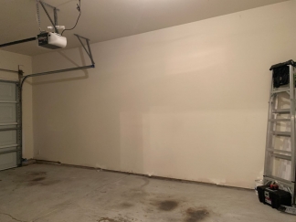 Beautiful 3 Bedroom Townhome in Raleigh near beautiful park! Apply Now!