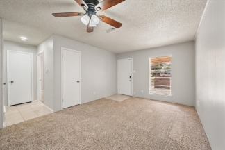 Central Arlington Duplex in Private Heavily Treed Cul-D-Sac
