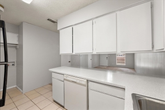Central Arlington Duplex in Private Heavily Treed Cul-D-Sac