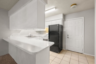 Central Arlington Duplex in Private Heavily Treed Cul-D-Sac