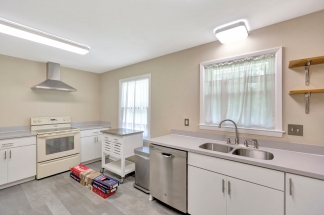 Charming Summerville Home in Quail Arbor