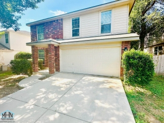 Big & Beautiful 5 bed/3.5 bath 2 Story home that's conveniently located to Randolph AFB