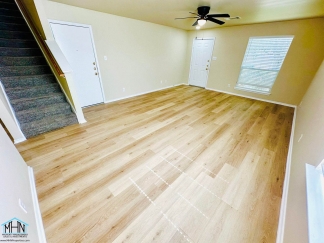 Big & Beautiful 5 bed/3.5 bath 2 Story home that's conveniently located to Randolph AFB