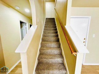 Big & Beautiful 5 bed/3.5 bath 2 Story home that's conveniently located to Randolph AFB