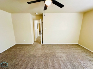 Big & Beautiful 5 bed/3.5 bath 2 Story home that's conveniently located to Randolph AFB
