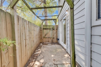 706 West Lynn Street - R15 - Orange Team