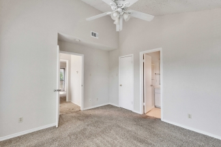 706 West Lynn Street - R15 - Orange Team