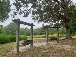 Raleigh Townhome Convenient to I440 & I540, Huge Master Suite, Near Anderson Pointe Park!