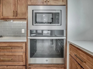 ***MOVE IN SPECIAL $500 OFF 1ST FULL MONTH'S RENT ~ IF LEASE SIGNED BY OCTOBER*** Don’t miss this beautiful home! Nestled on a quiet cul-de-sac!