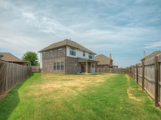 ***MOVE IN SPECIAL $500 OFF 1ST FULL MONTH'S RENT ~ IF LEASE SIGNED BY OCTOBER*** Don’t miss this beautiful home! Nestled on a quiet cul-de-sac!