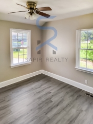 2675 Bonnie Ave - Cozy Up This Fall With Our Latest Offers! Move in before September 15th and choose your reward: a $250 Amazon Gift Card or a 55 Smart TV!