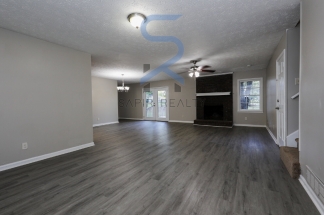 43 Country Square Way - Cozy Up This Fall With Our Latest Offers! Move in before September 15th and choose your reward: a $250 Amazon Gift Card or a 55 Smart TV!