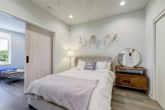 1800 E. 4th St Unit 303 - R15 - Pink Team