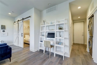 1800 E. 4th St Unit 303 - R15 - Pink Team
