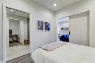 1800 E. 4th St Unit 303 - R15 - Pink Team