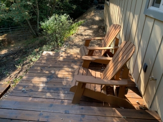 Tranquil Creek Side 1 Bedroom Single Family Home!