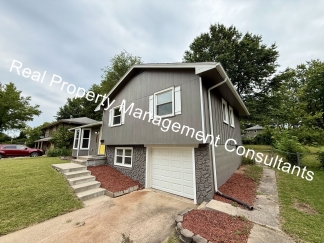 Charming 3 Bed Home with Modern Updates in Grandview