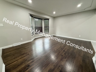 Charming 3 Bed Home with Modern Updates in Grandview