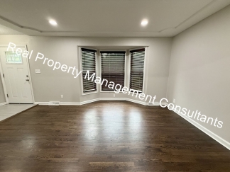 Charming 3 Bed Home with Modern Updates in Grandview