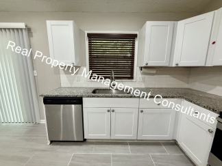 Charming 3 Bed Home with Modern Updates in Grandview