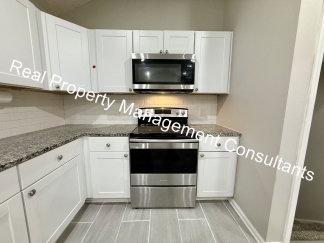 Charming 3 Bed Home with Modern Updates in Grandview
