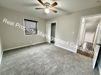 Charming 3 Bed Home with Modern Updates in Grandview