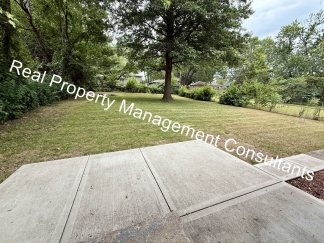 Charming 3 Bed Home with Modern Updates in Grandview