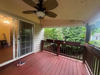 Charming 3-Bedroom Retreat with 2 Full Baths on Harvest Drive in Winchester!