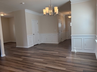 AMAZING LOCATION, Fantastic 4 Bed Home, Internet Included, Available Now!