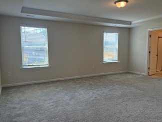 AMAZING LOCATION, Fantastic 4 Bed Home, Internet Included, Available Now!