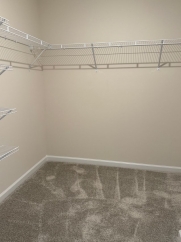 AMAZING LOCATION, Fantastic 4 Bed Home, Internet Included, Available Now!