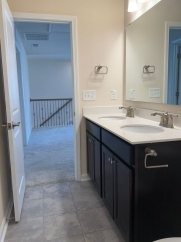 AMAZING LOCATION, Fantastic 4 Bed Home, Internet Included, Available Now!