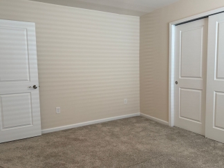 AMAZING LOCATION, Fantastic 4 Bed Home, Internet Included, Available Now!