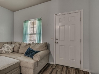 Absolutely Darling 4 Bed Home in Highly Desired Mustang Schools with Storm Shelter!!!