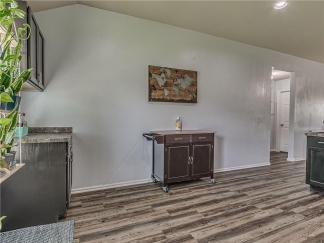 Absolutely Darling 4 Bed Home in Highly Desired Mustang Schools with Storm Shelter!!!