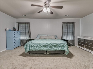 Absolutely Darling 4 Bed Home in Highly Desired Mustang Schools with Storm Shelter!!!