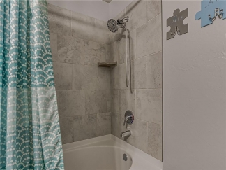 Absolutely Darling 4 Bed Home in Highly Desired Mustang Schools with Storm Shelter!!!