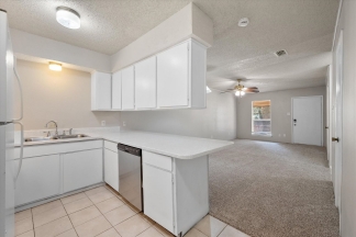 Central Arlington Duplex in Private Heavily Treed Cul-D-Sac