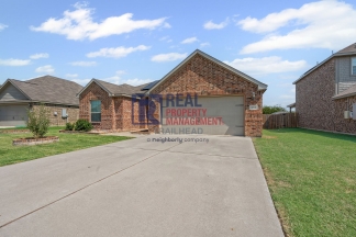 Spacious 4-Bed 2-Bath Modern Home