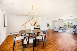 Your Perfect Moss Grove Retreat: Open Living, Screened Patio & Private Yard