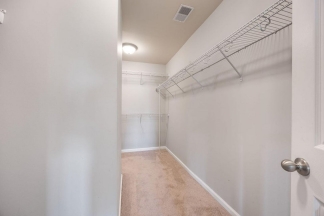 Your Perfect Moss Grove Retreat: Open Living, Screened Patio & Private Yard