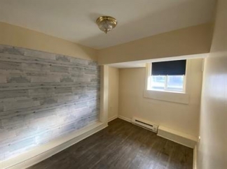 Cozy 1-Bedroom Retreat in Historic Strasburg - 600 Sq Ft of Comfort at 137 West King Street!