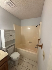 3 Bedroom 2 Full bathroom Duplex in Bentonville AR