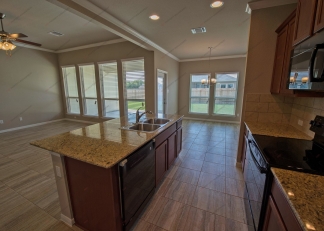 3 Bedroom- 2 Bathroom in Hills of Westwood