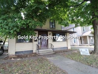 MUNCIE Huge 1 BR 1 BA Downstairs Apartment with Enclosed Front Porch (SECTION 8 APPROVED)