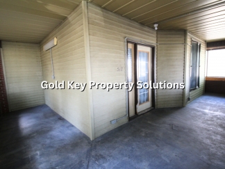 MUNCIE Huge 1 BR 1 BA Downstairs Apartment with Enclosed Front Porch (SECTION 8 APPROVED)