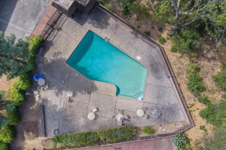 Welcome To This Lovely Renovated 1 Bedroom Unit Off Quito Rd!